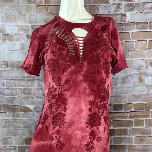 Affliction Praise Wings Women’s Graphic Short Sleeve T-Shirt -NWT - Picture 2 of 8